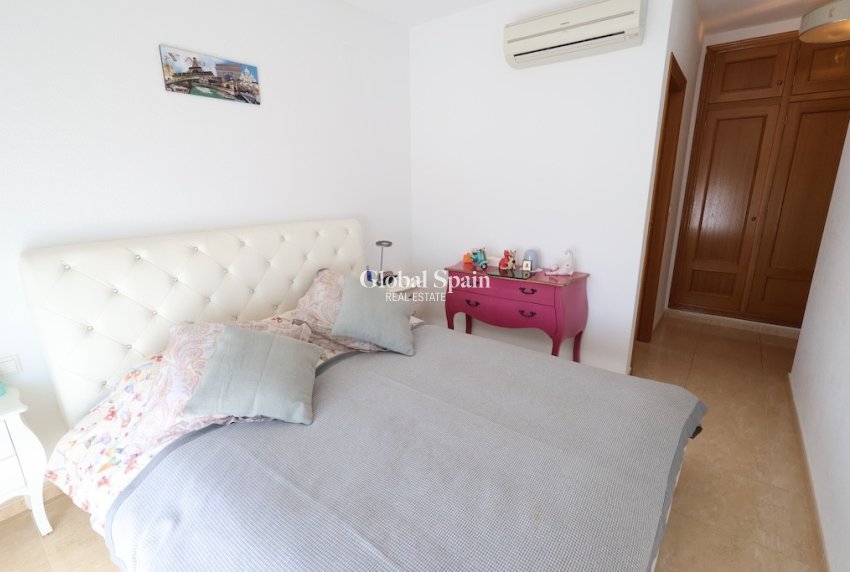 Wiederverkauf - Wohnung -
Costa Blanca - Orihuela Costa
