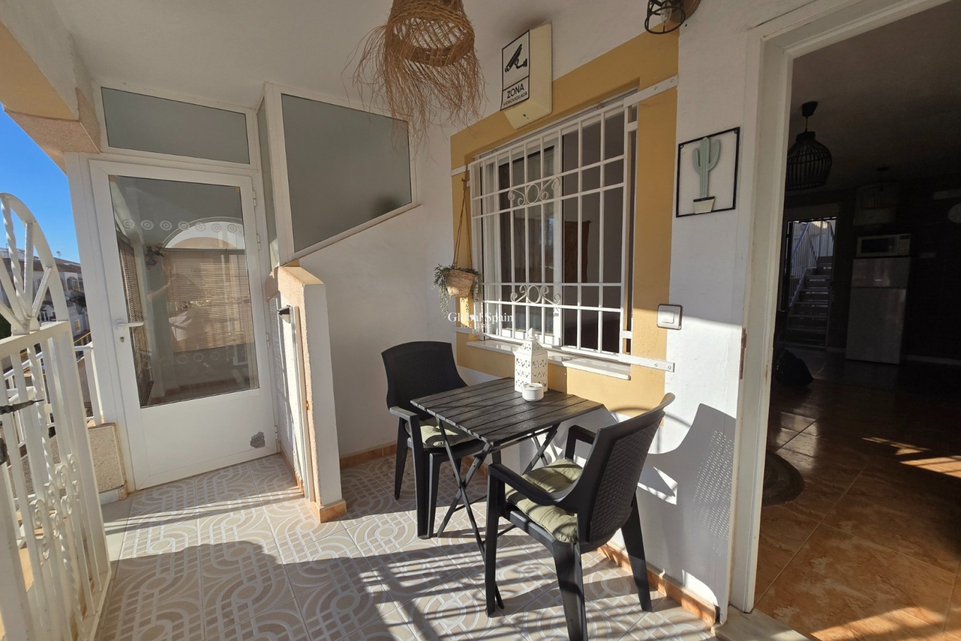 Wiederverkauf - Wohnung - Dachgeschosswohnung -
TORREVIEJA - El limonar