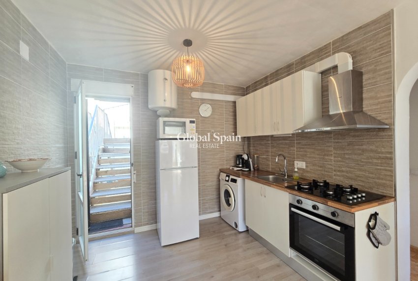 Wiederverkauf - Wohnung - Dachgeschosswohnung -
TORREVIEJA - El limonar