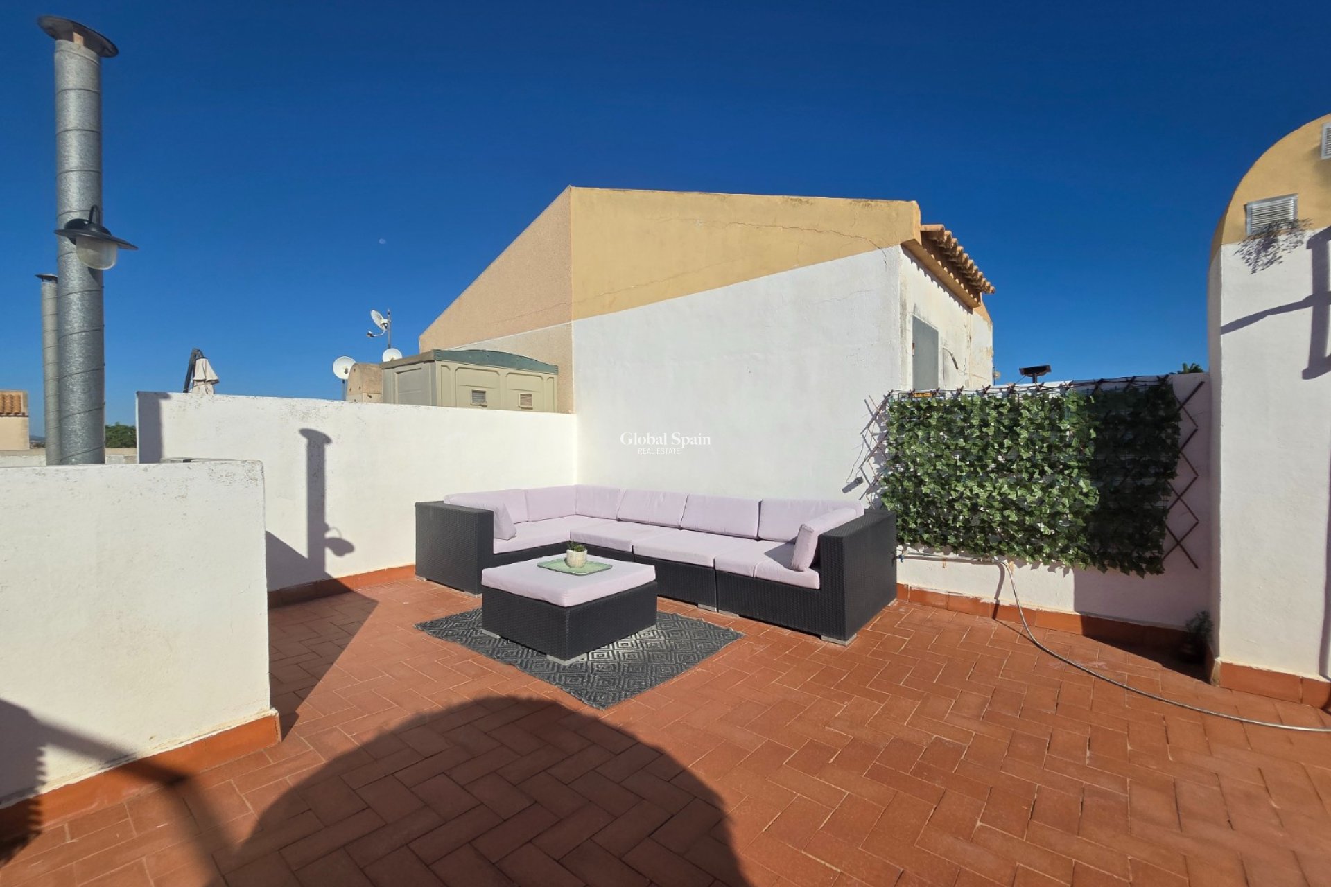 Wiederverkauf - Wohnung - Dachgeschosswohnung -
TORREVIEJA - El limonar