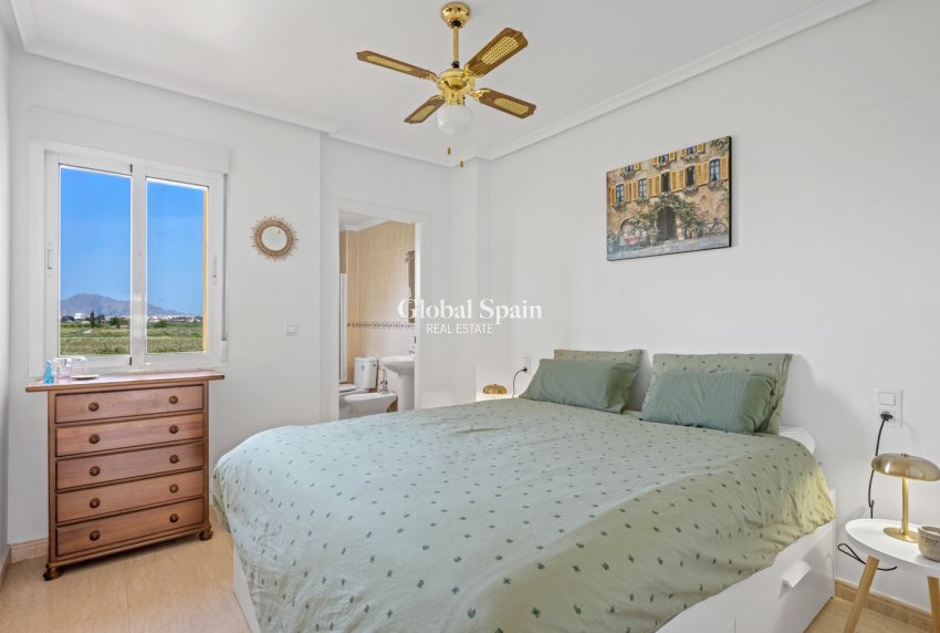 Wiederverkauf - WOHNUNG -
DAYA NUEVA - Costa Blanca South