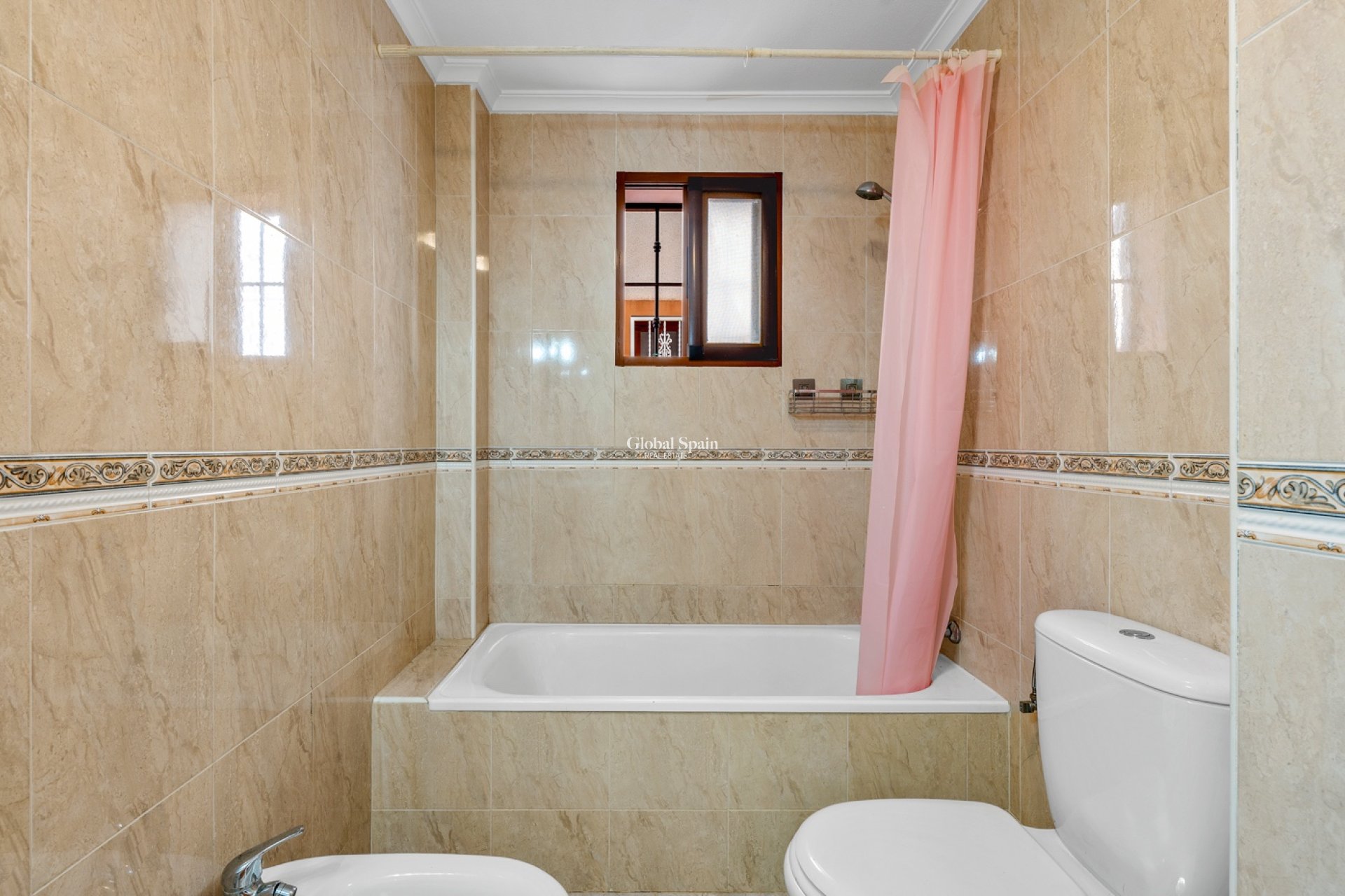 Wiederverkauf - WOHNUNG -
DAYA VIEJA