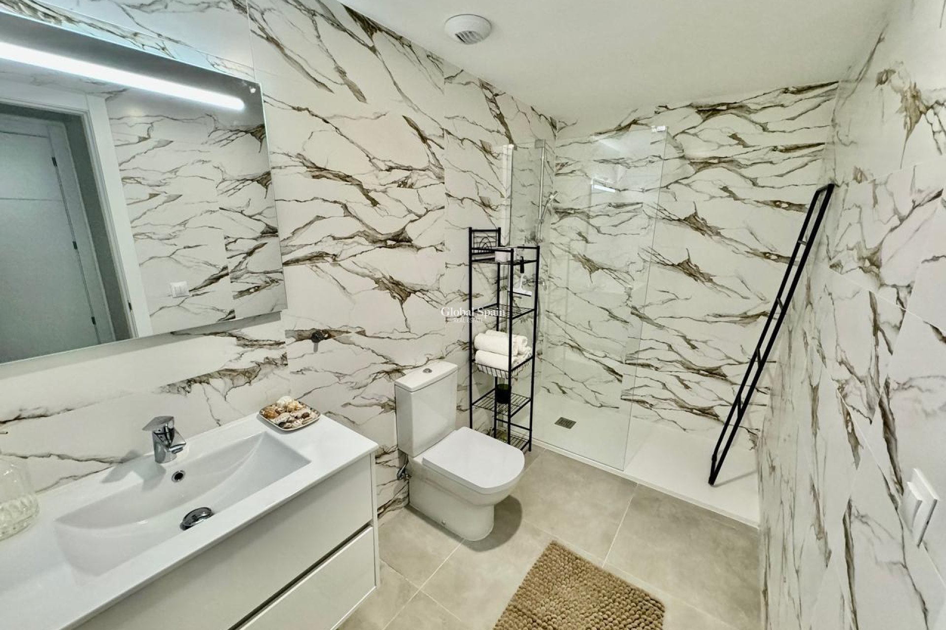 Wiederverkauf - WOHNUNG -
DEHESA DE CAMPOAMOR - Costa Blanca