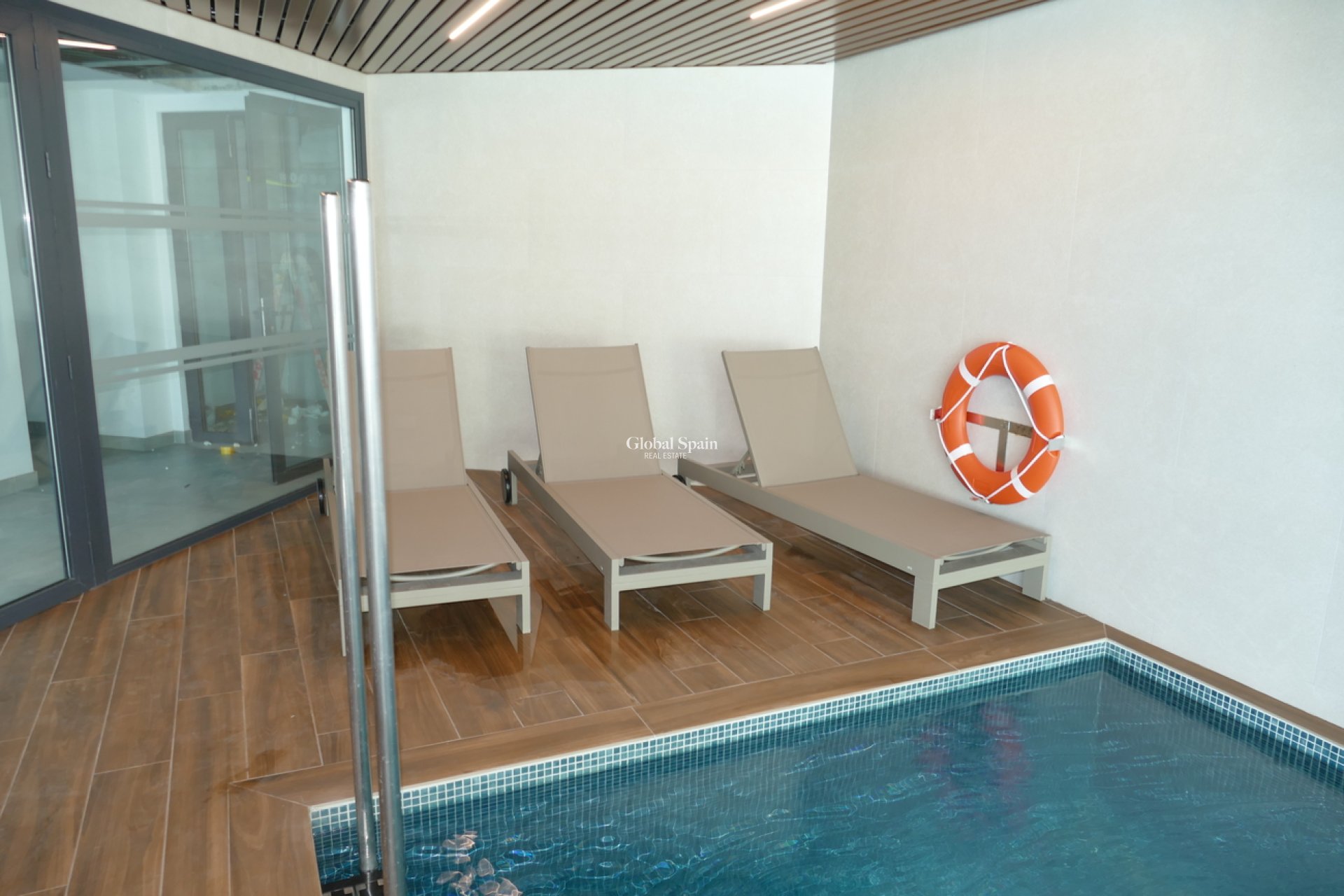 Wiederverkauf - WOHNUNG -
DEHESA DE CAMPOAMOR - Costa Blanca