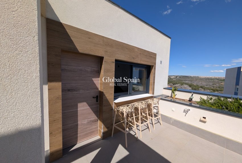 Wiederverkauf - WOHNUNG -
DEHESA DE CAMPOAMOR - Costa Blanca