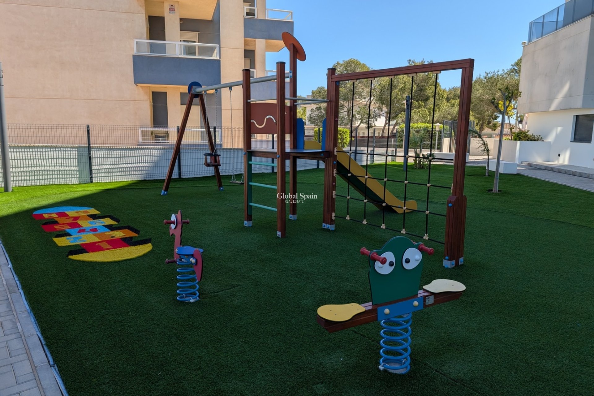 Wiederverkauf - WOHNUNG -
DEHESA DE CAMPOAMOR - Costa Blanca