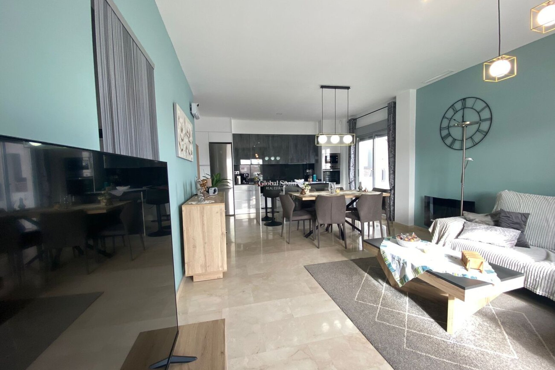 Wiederverkauf - WOHNUNG -
DEHESA DE CAMPOAMOR - Las Filipinas