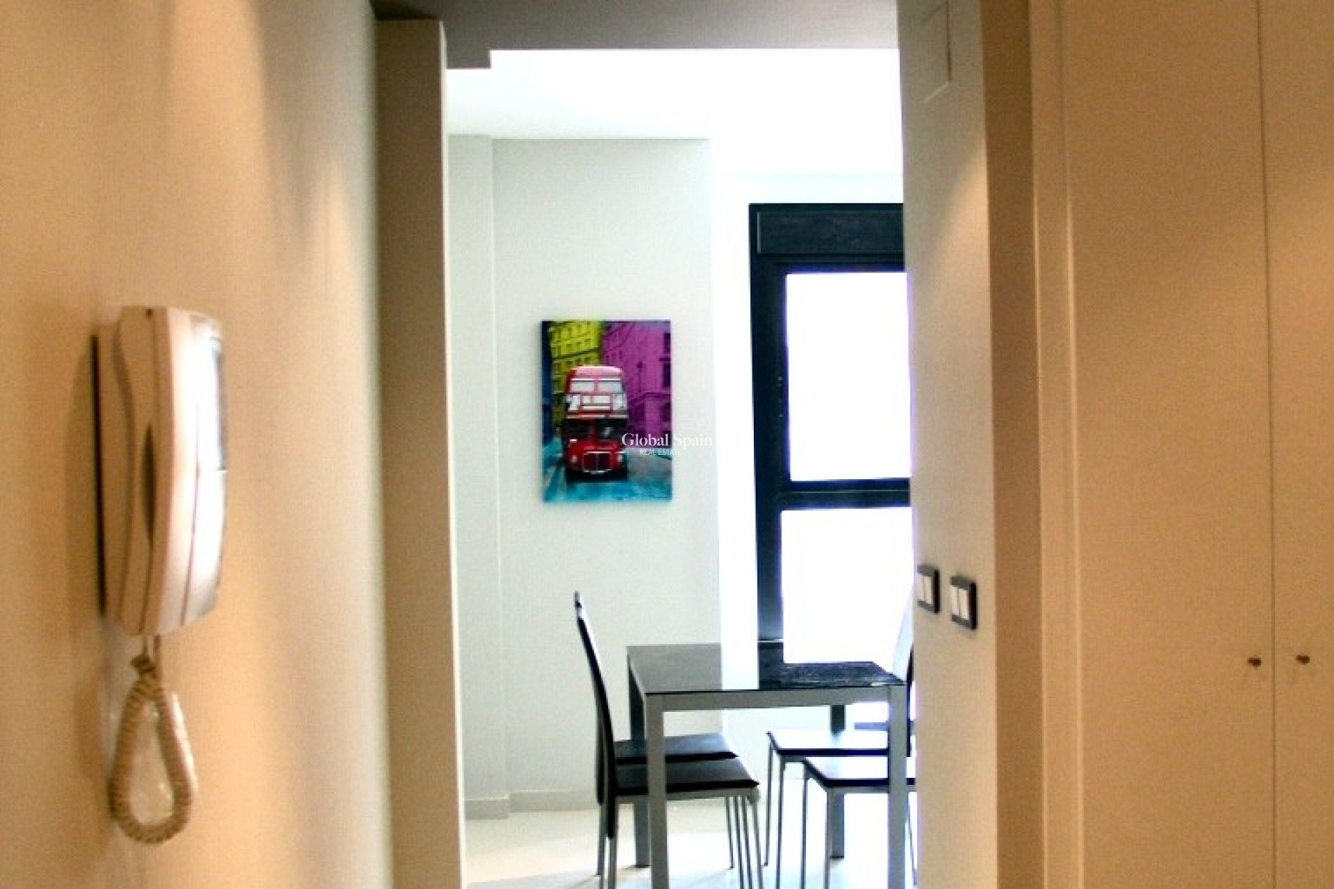 Wiederverkauf - WOHNUNG -
DENIA - Center