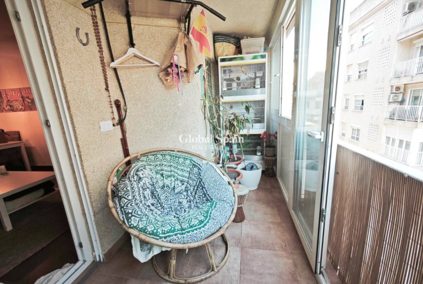 Wiederverkauf - WOHNUNG -
DENIA - Center