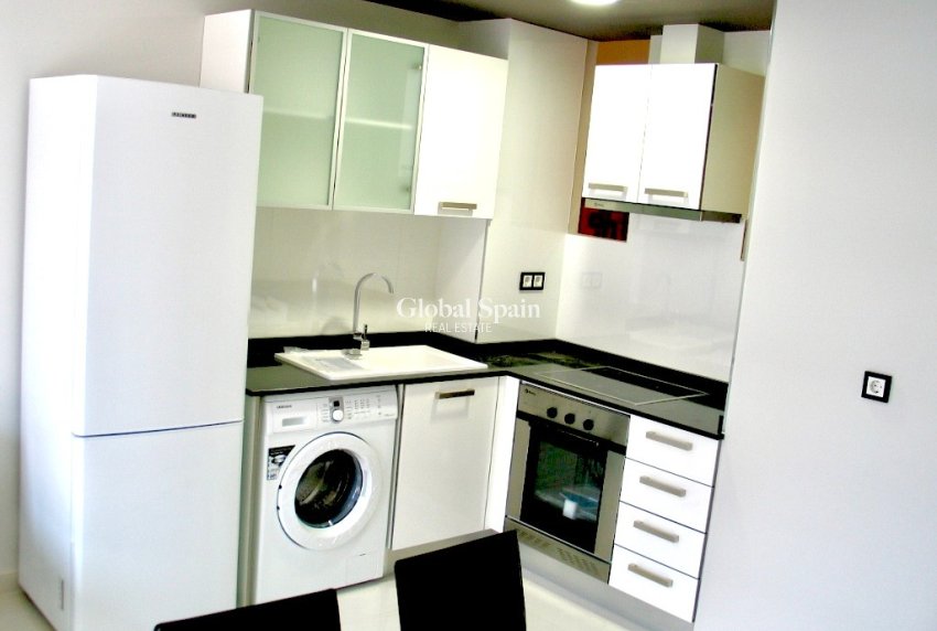 Wiederverkauf - WOHNUNG -
DENIA - Center