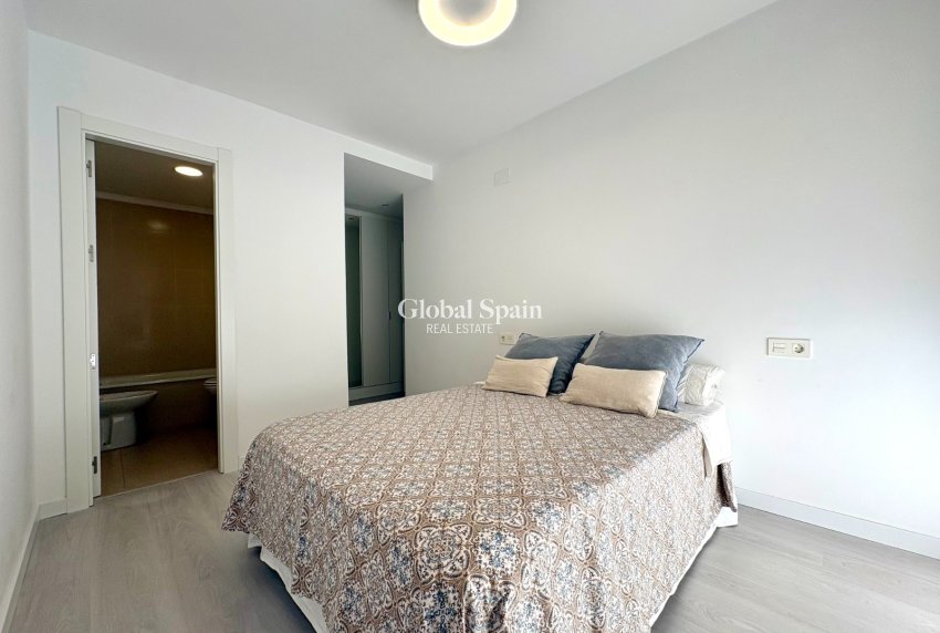 Wiederverkauf - WOHNUNG -
DENIA - Center