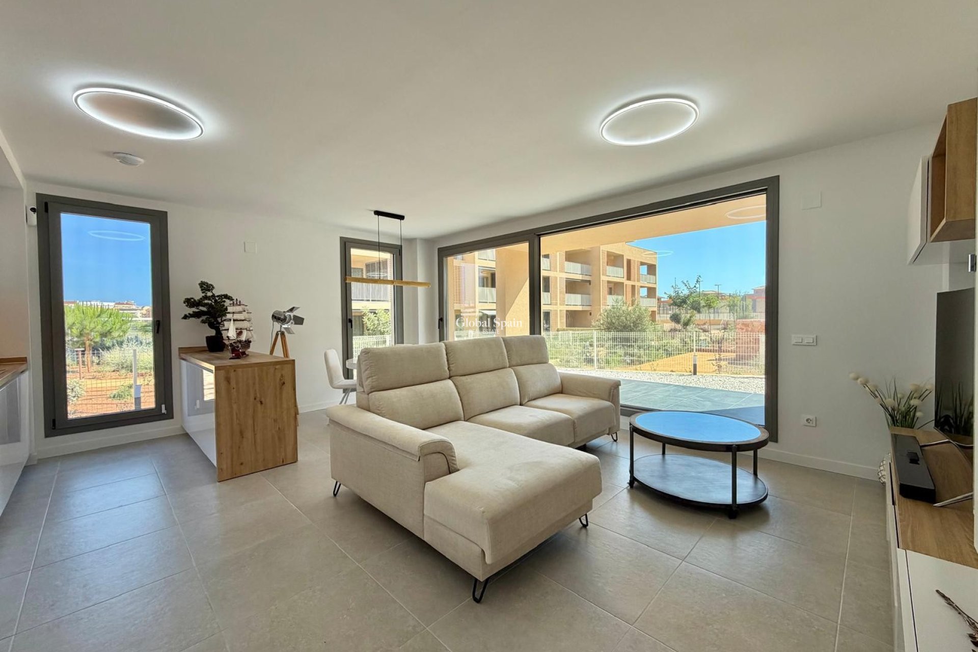 Wiederverkauf - WOHNUNG -
DENIA - Center