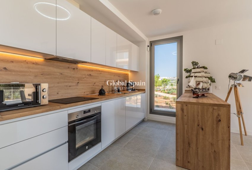 Wiederverkauf - WOHNUNG -
DENIA - Center