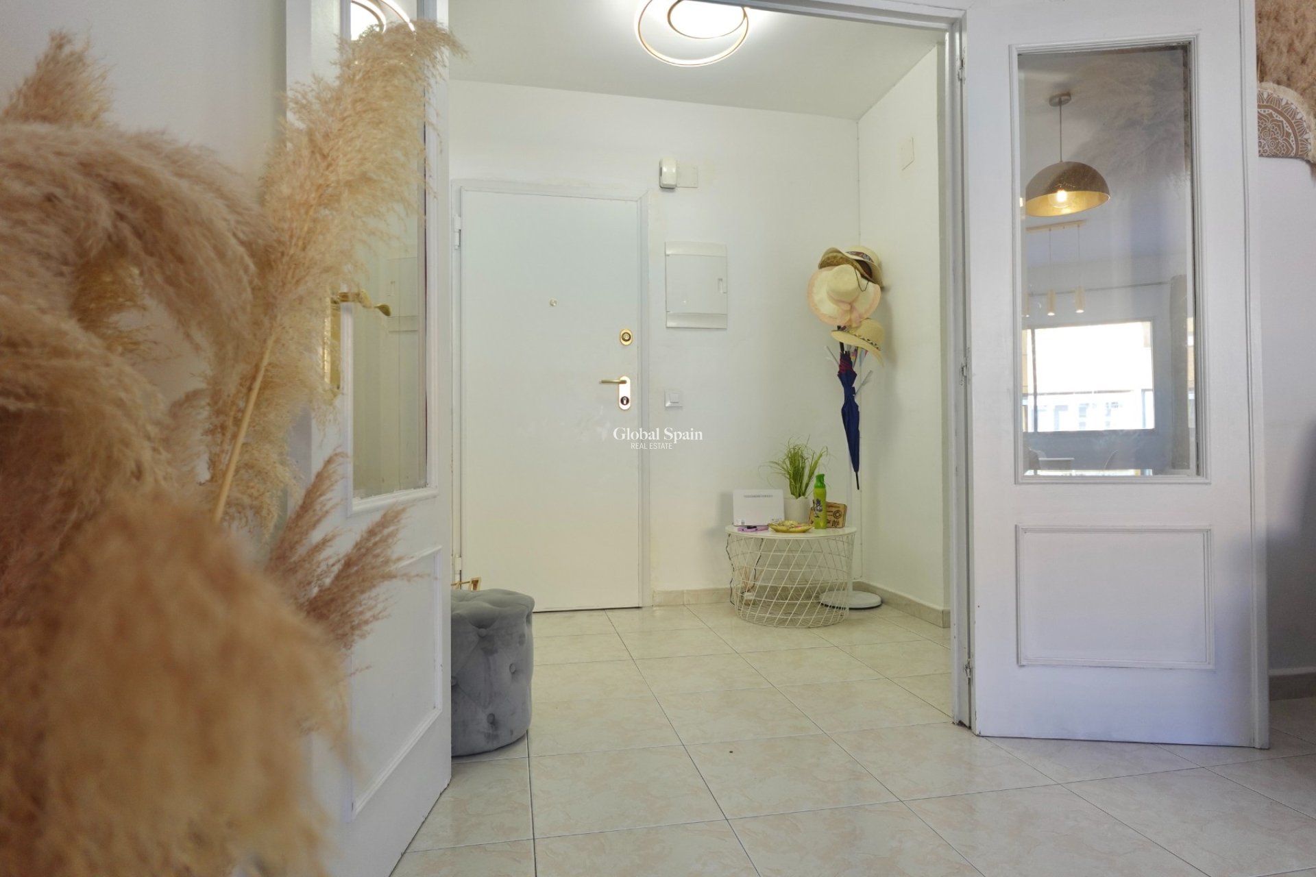 Wiederverkauf - WOHNUNG -
DENIA - Center