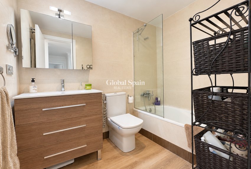 Wiederverkauf - WOHNUNG -
DENIA - Center