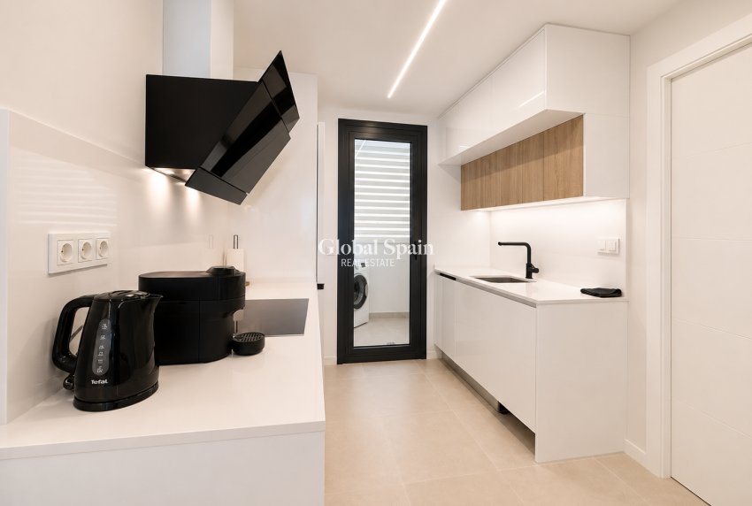Wiederverkauf - WOHNUNG -
DENIA - Les Marines - Las Marinas