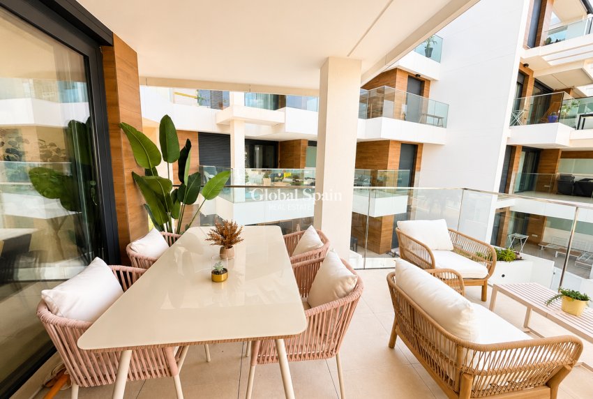Wiederverkauf - WOHNUNG -
DENIA - Les Marines - Las Marinas