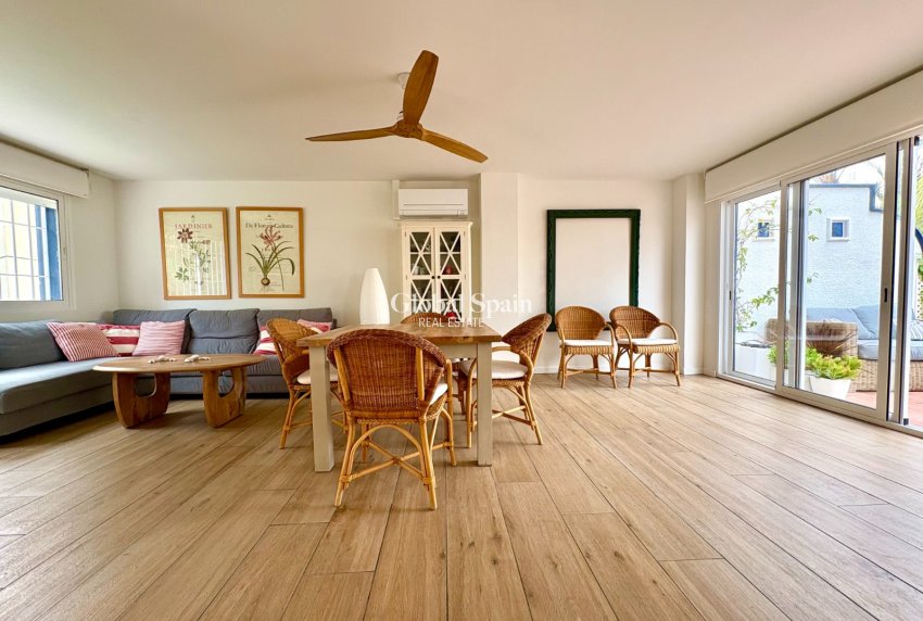 Wiederverkauf - Wohnung -
DENIA - Les Marines - Las Marinas