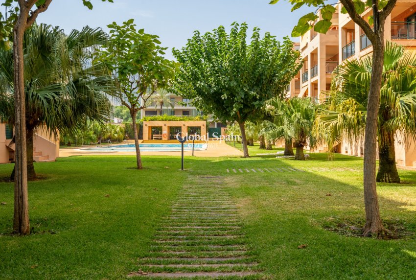 Wiederverkauf - WOHNUNG -
DENIA - Port