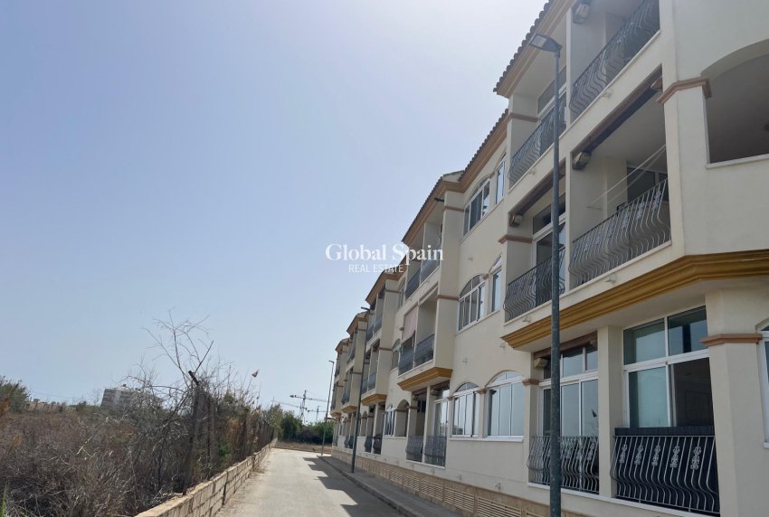 Wiederverkauf - WOHNUNG -
DOLORES - Comunidad Valenciana