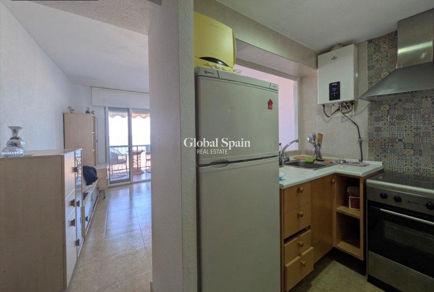 Wiederverkauf - WOHNUNG -
EL CAMPELLO - Costa Blanca