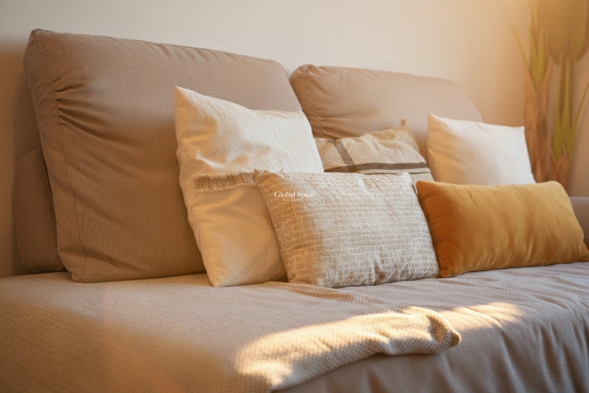 Wiederverkauf - WOHNUNG -
EL CAMPELLO - Costa Blanca