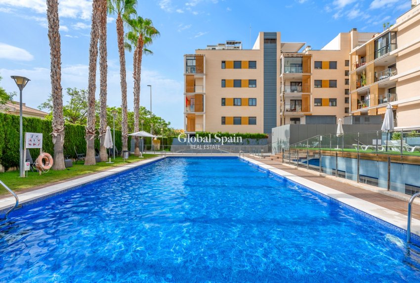 Wiederverkauf - WOHNUNG -
EL CAMPELLO - Muchavista