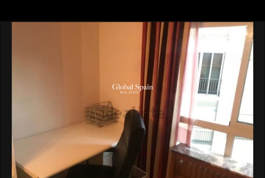 Wiederverkauf - WOHNUNG -
ELCHE - Costa Blanca