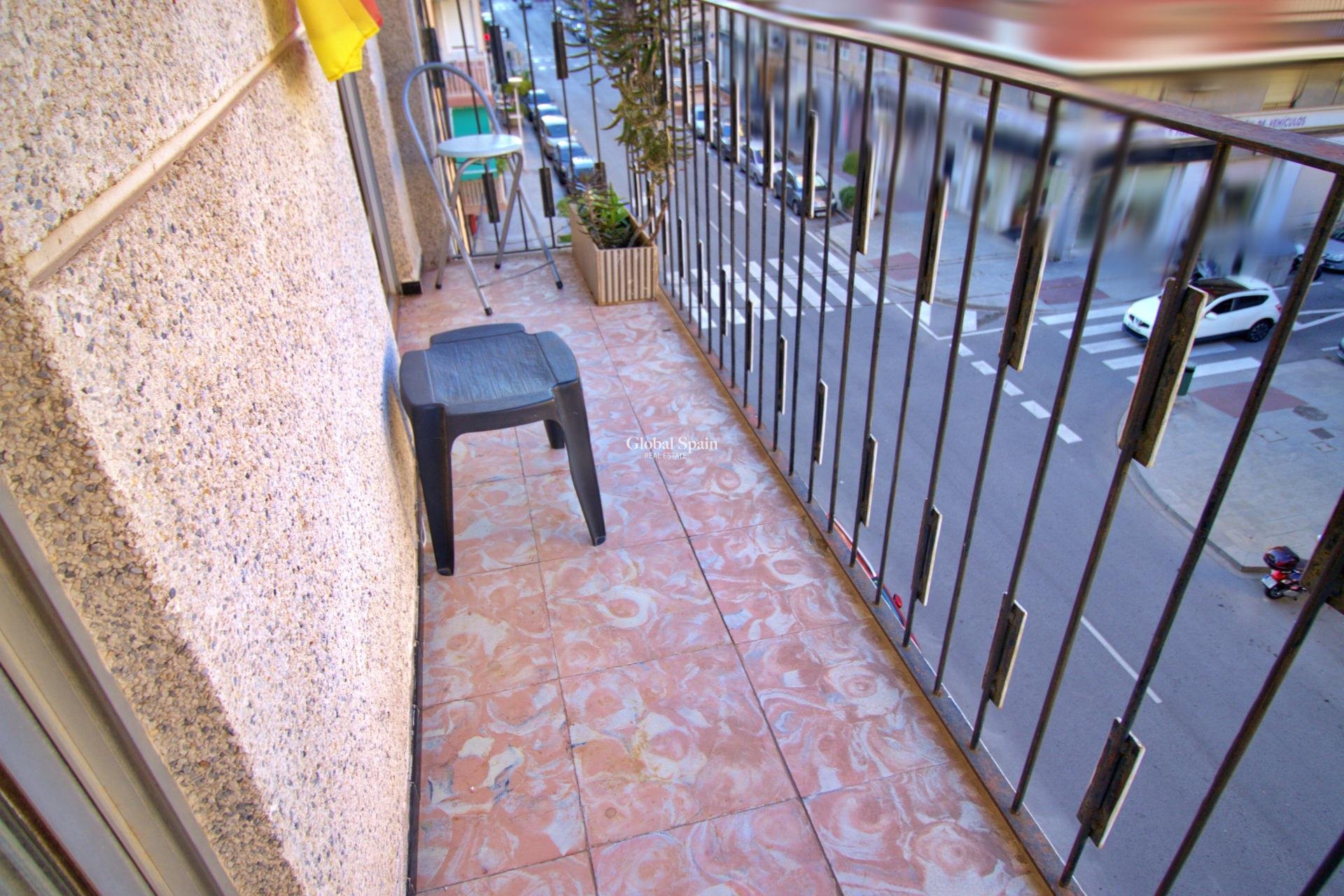 Wiederverkauf - WOHNUNG -
ELCHE - Plaza Crevillente-juzgados