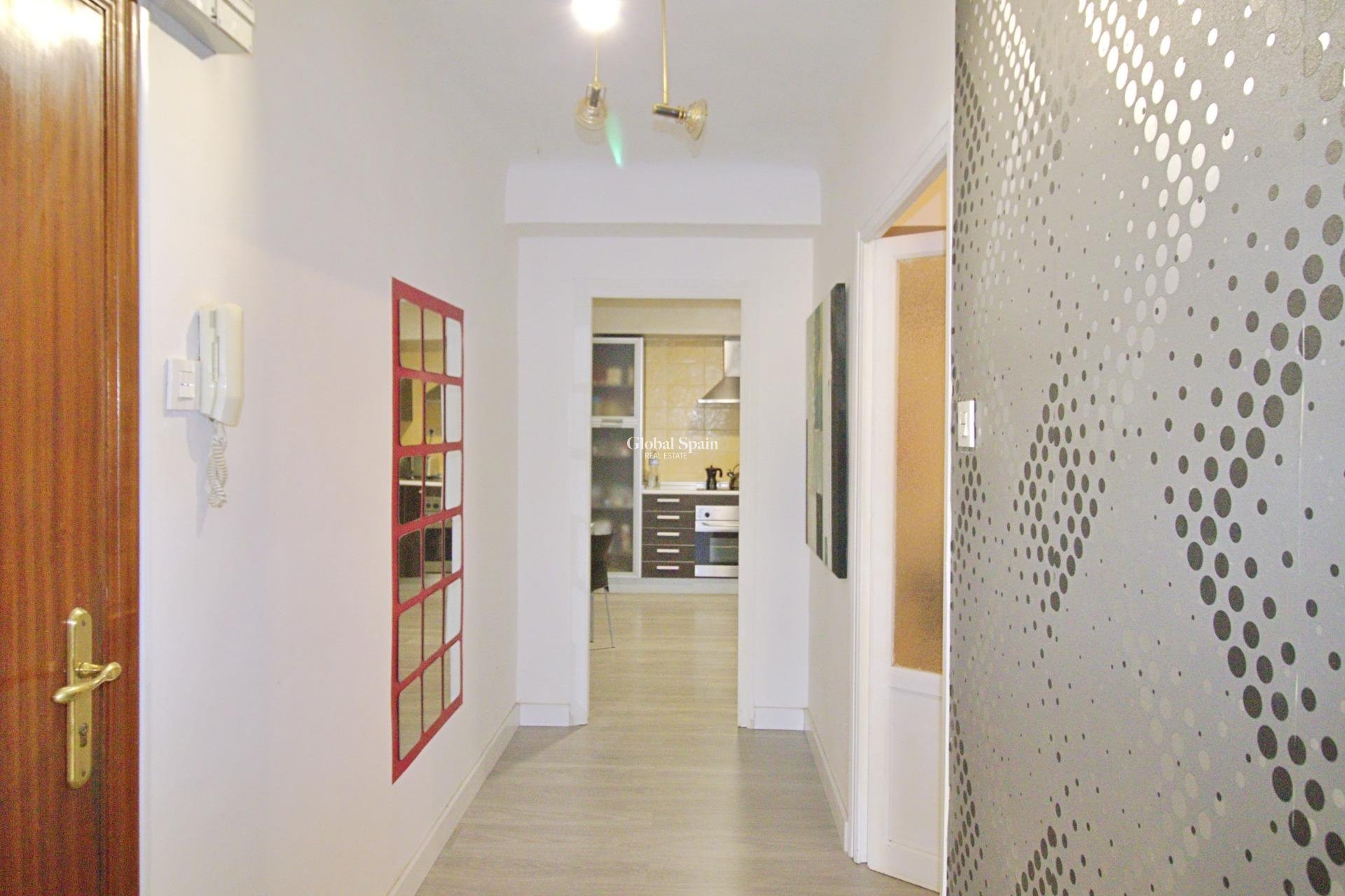 Wiederverkauf - WOHNUNG -
ELCHE - Plaza Crevillente-juzgados