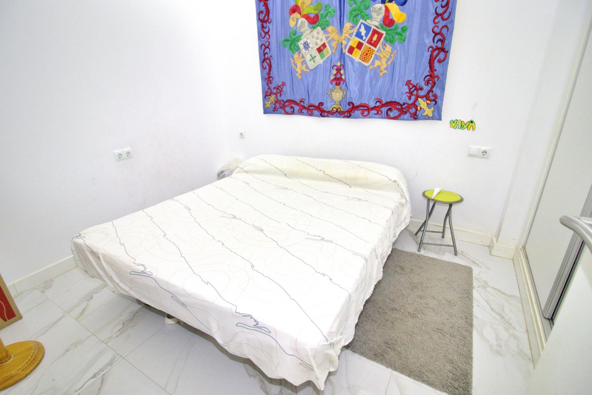 Wiederverkauf - WOHNUNG -
ELCHE - Plaza Crevillente-juzgados