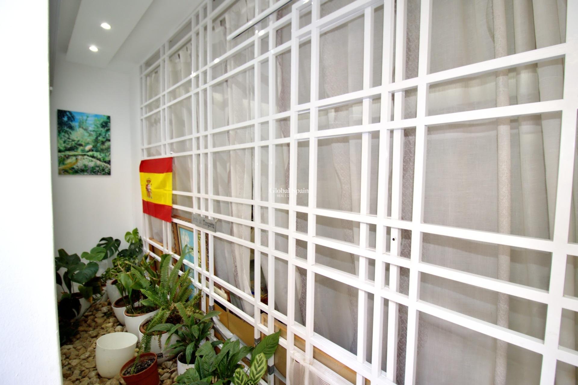 Wiederverkauf - WOHNUNG -
ELCHE - Plaza Crevillente-juzgados