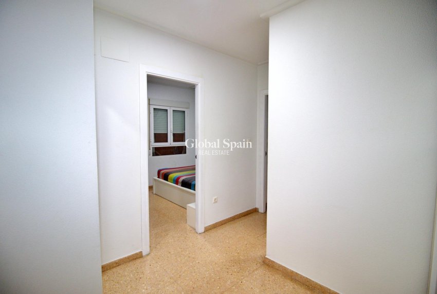 Wiederverkauf - WOHNUNG -
ELCHE - Plaza Madrid