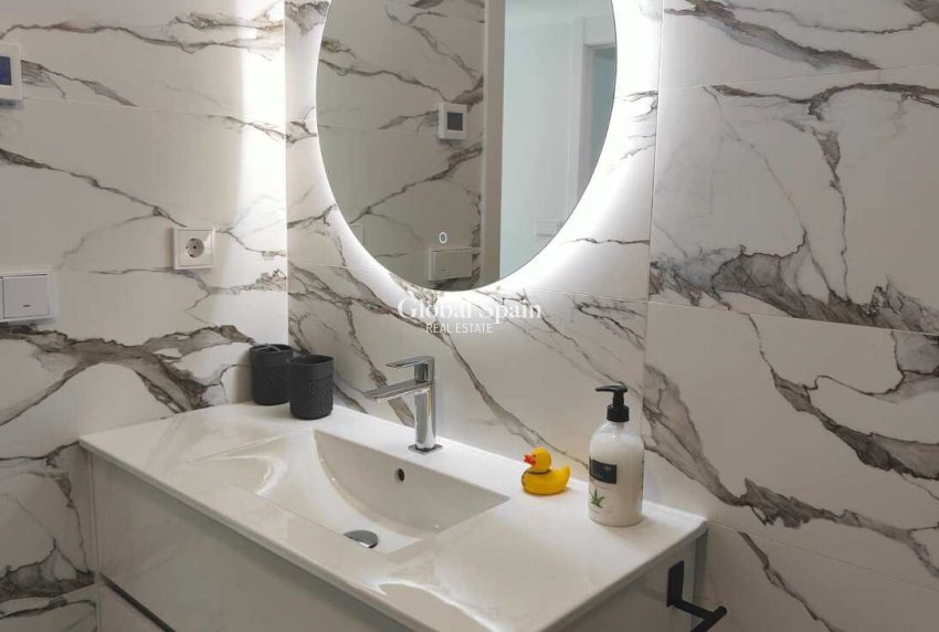 Wiederverkauf - WOHNUNG -
FINESTRAT - Costa Blanca