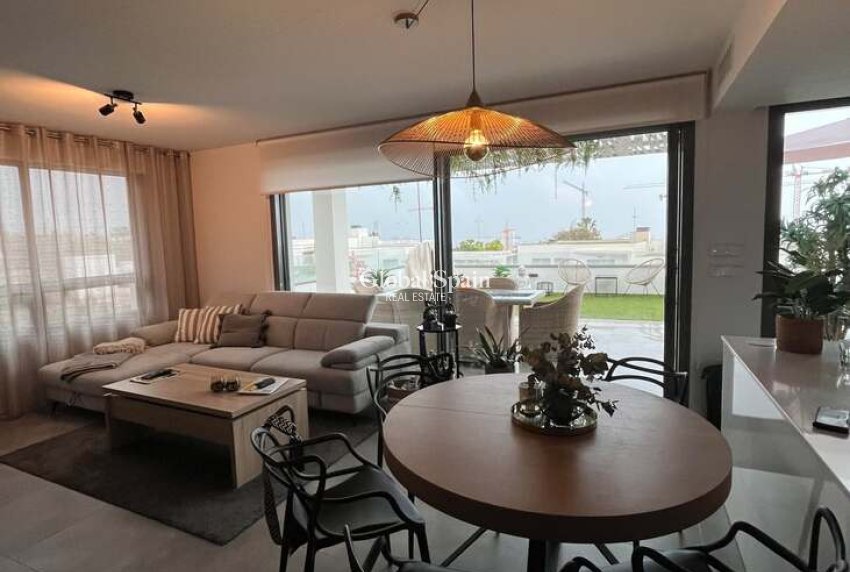 Wiederverkauf - WOHNUNG -
FINESTRAT