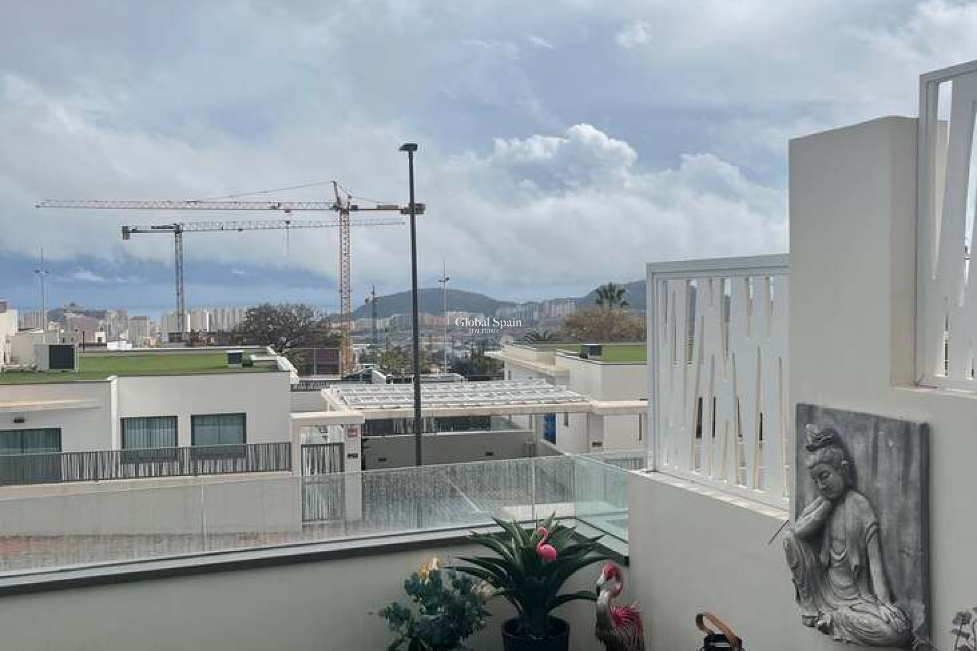 Wiederverkauf - WOHNUNG -
FINESTRAT