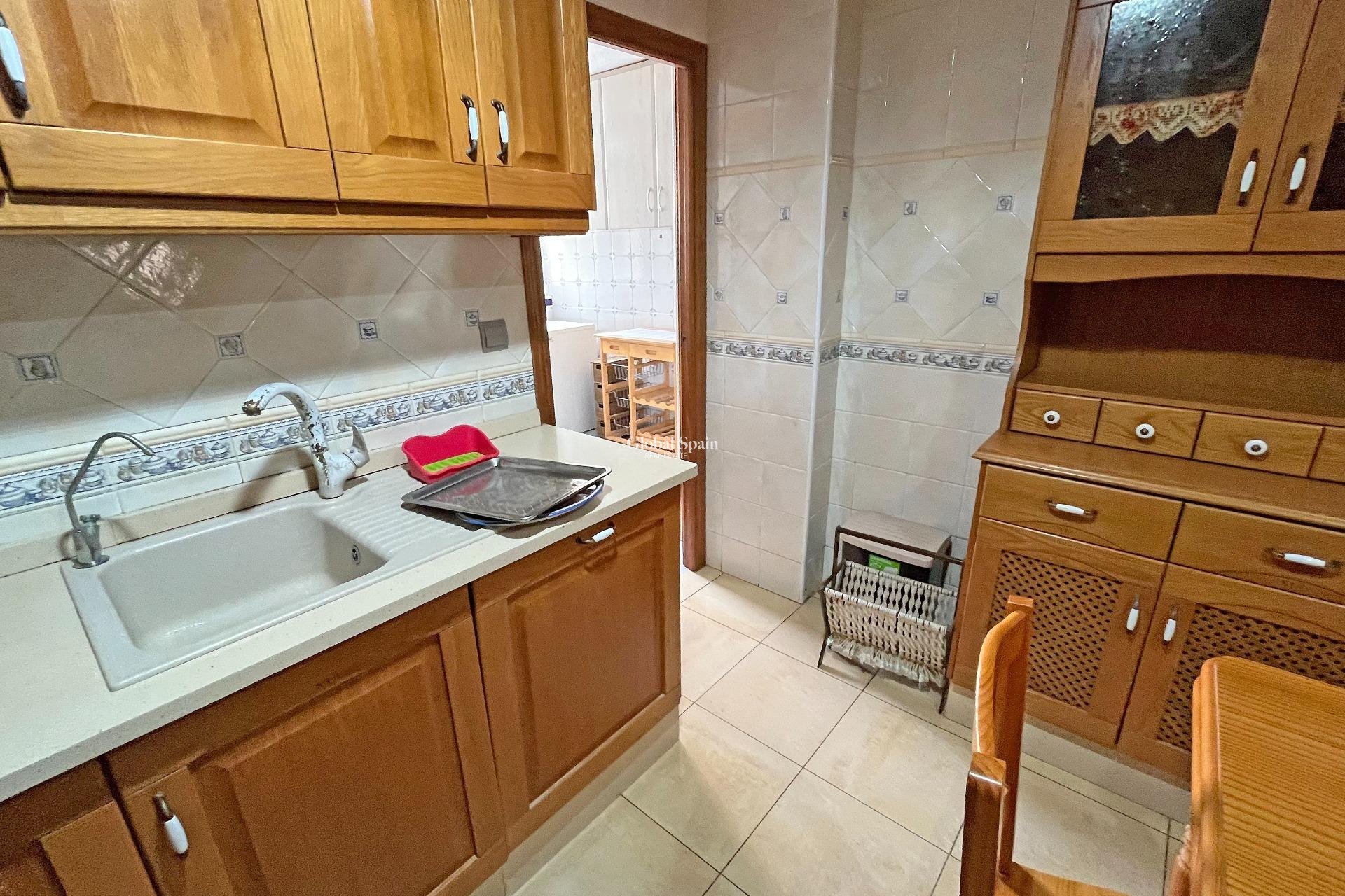 Wiederverkauf - WOHNUNG -
FORMENTERA DEL SEGURA - Palacios