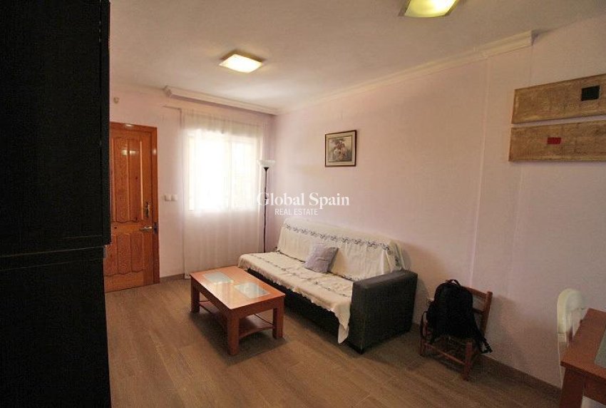 Wiederverkauf - WOHNUNG -
GUARDAMAR DEL SEGURA - 03140