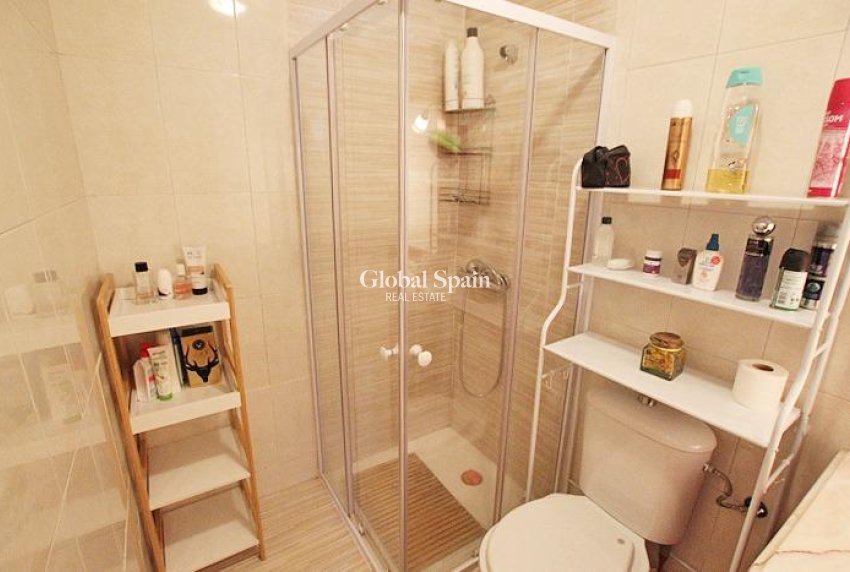 Wiederverkauf - WOHNUNG -
GUARDAMAR DEL SEGURA - 03140