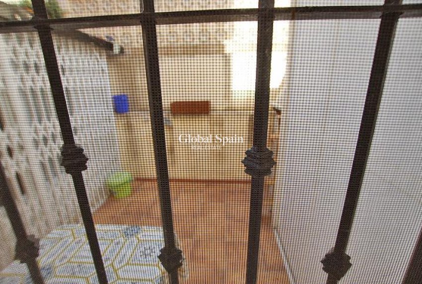 Wiederverkauf - WOHNUNG -
GUARDAMAR DEL SEGURA - 03140