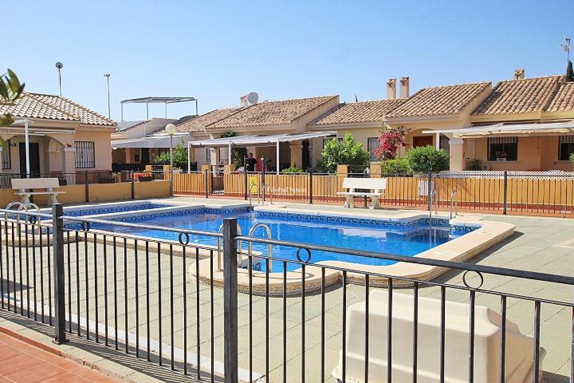 Wiederverkauf - WOHNUNG -
GUARDAMAR DEL SEGURA - 03140