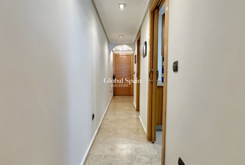 Wiederverkauf - WOHNUNG -
GUARDAMAR DEL SEGURA - Beach Guardamar