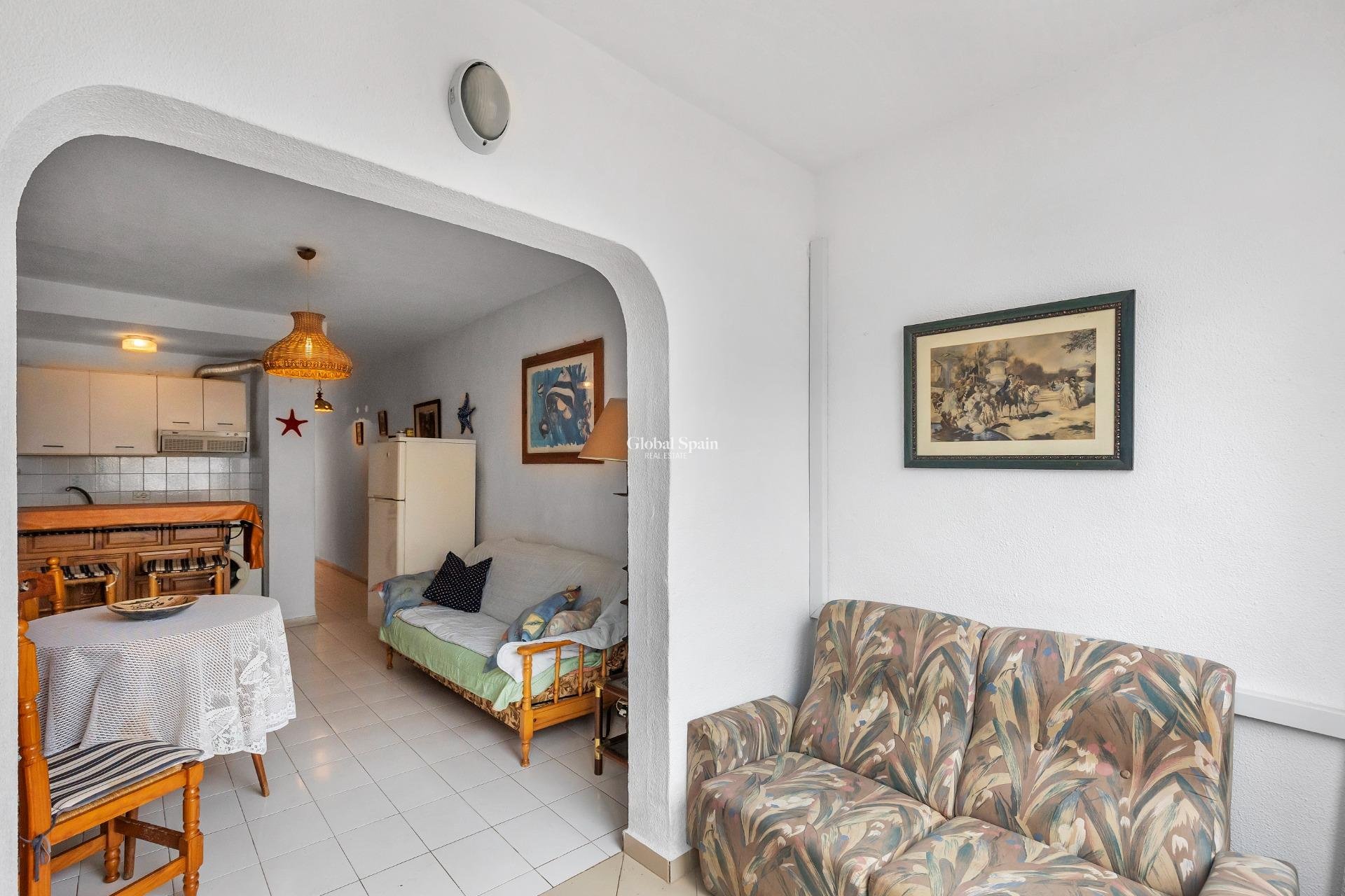 Wiederverkauf - WOHNUNG -
GUARDAMAR DEL SEGURA - Centro