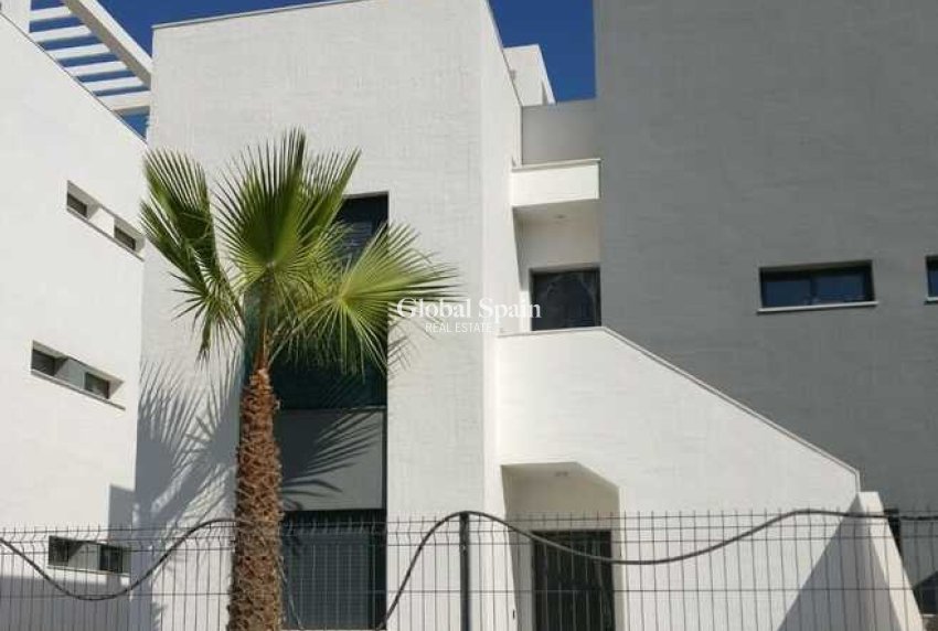 Wiederverkauf - WOHNUNG -
GUARDAMAR DEL SEGURA - Costa Blanca