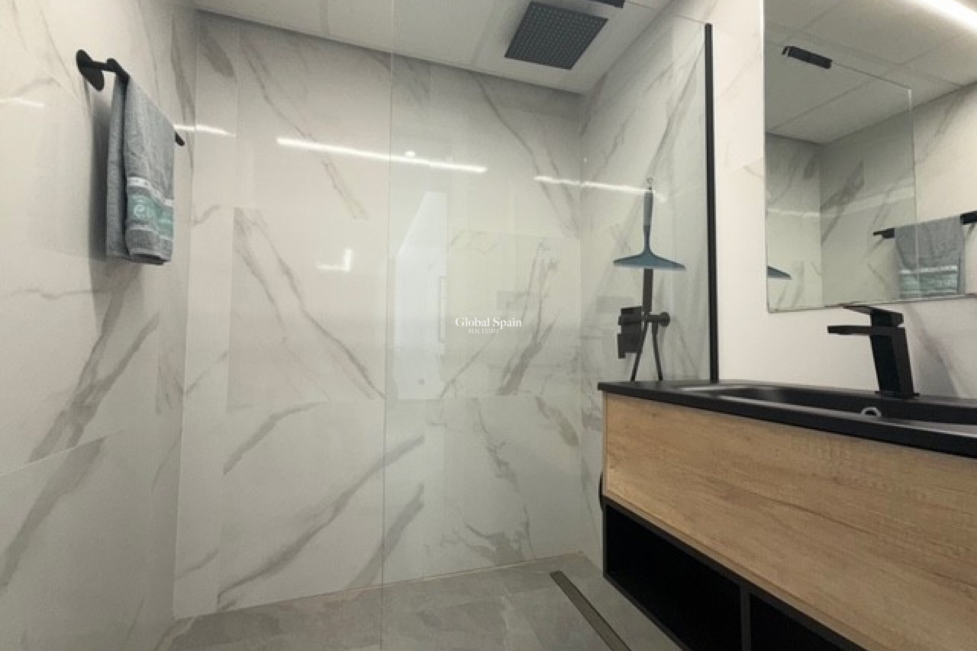 Wiederverkauf - WOHNUNG -
GUARDAMAR DEL SEGURA - Costa Blanca