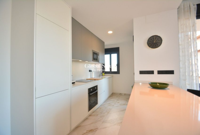 Wiederverkauf - WOHNUNG -
GUARDAMAR DEL SEGURA - Costa Blanca