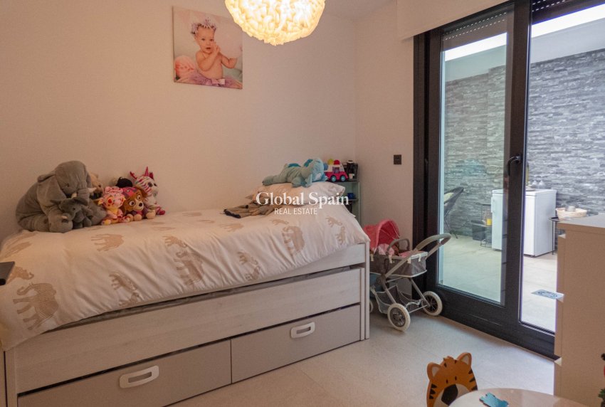 Wiederverkauf - WOHNUNG -
GUARDAMAR DEL SEGURA - Costa Blanca