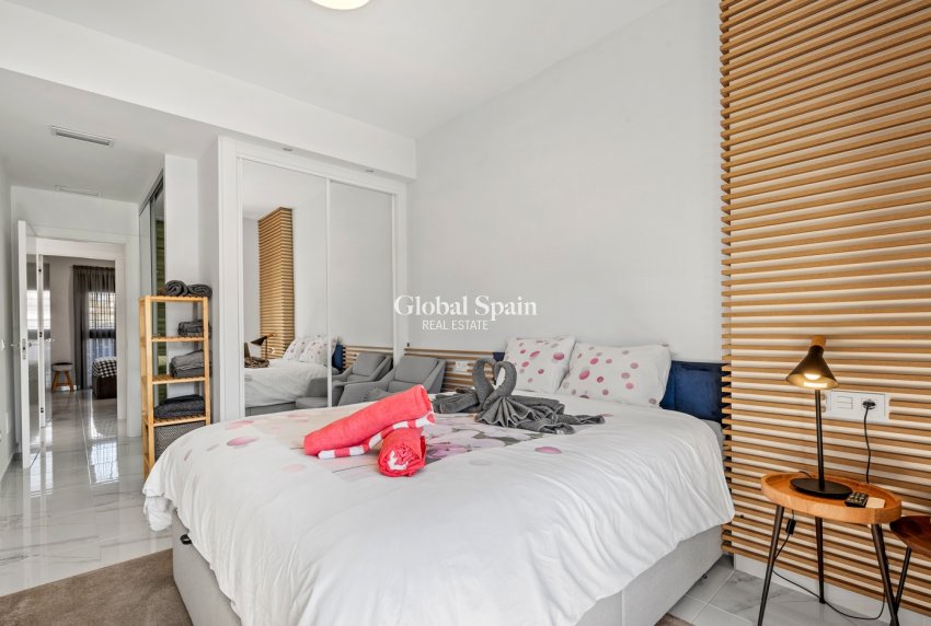 Wiederverkauf - WOHNUNG -
GUARDAMAR DEL SEGURA - Costa Blanca