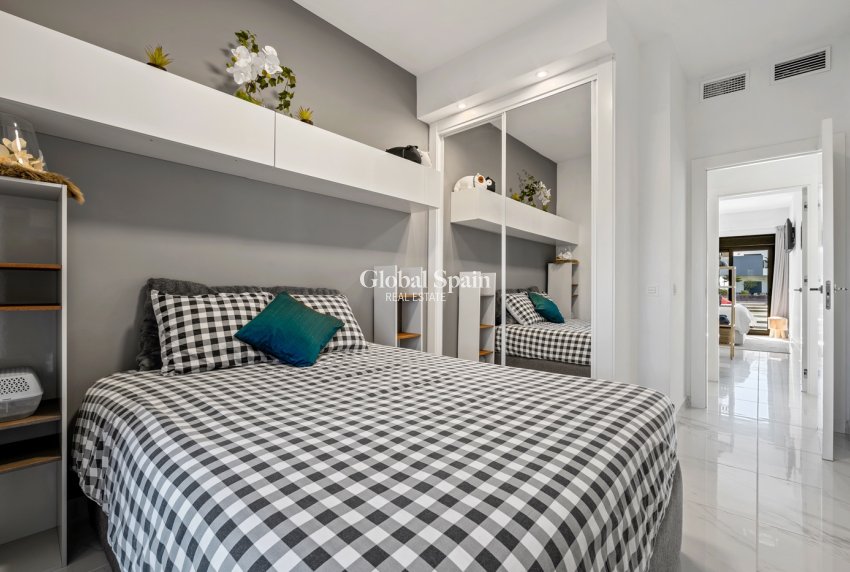 Wiederverkauf - WOHNUNG -
GUARDAMAR DEL SEGURA - Costa Blanca