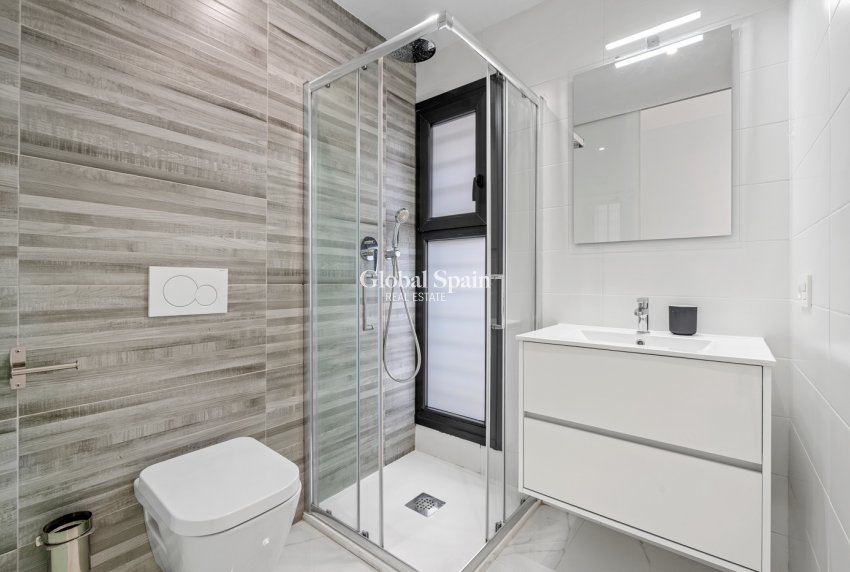 Wiederverkauf - WOHNUNG -
GUARDAMAR DEL SEGURA - Costa Blanca